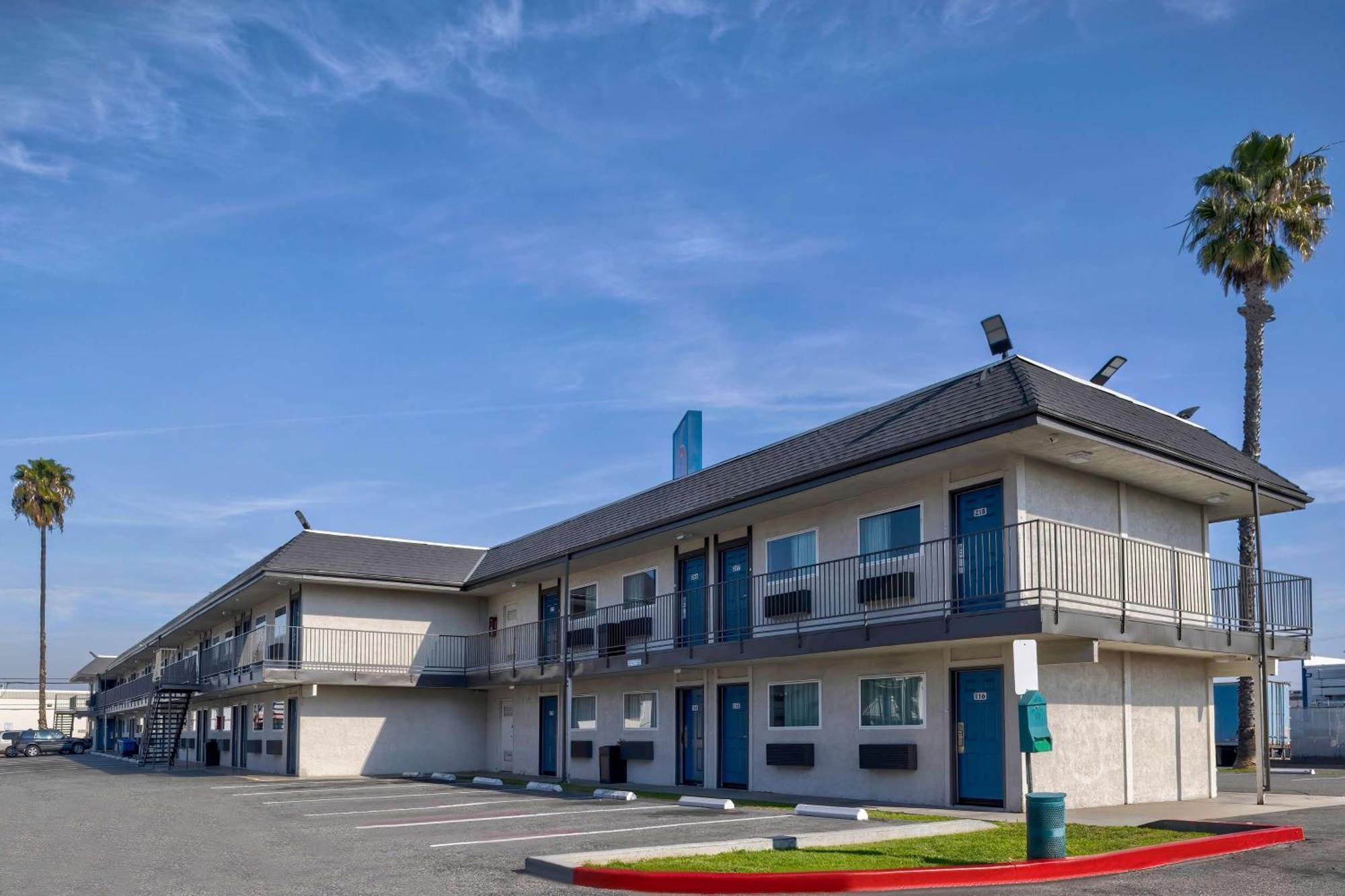 6-anaheim, Ca - Fullerton East 3*