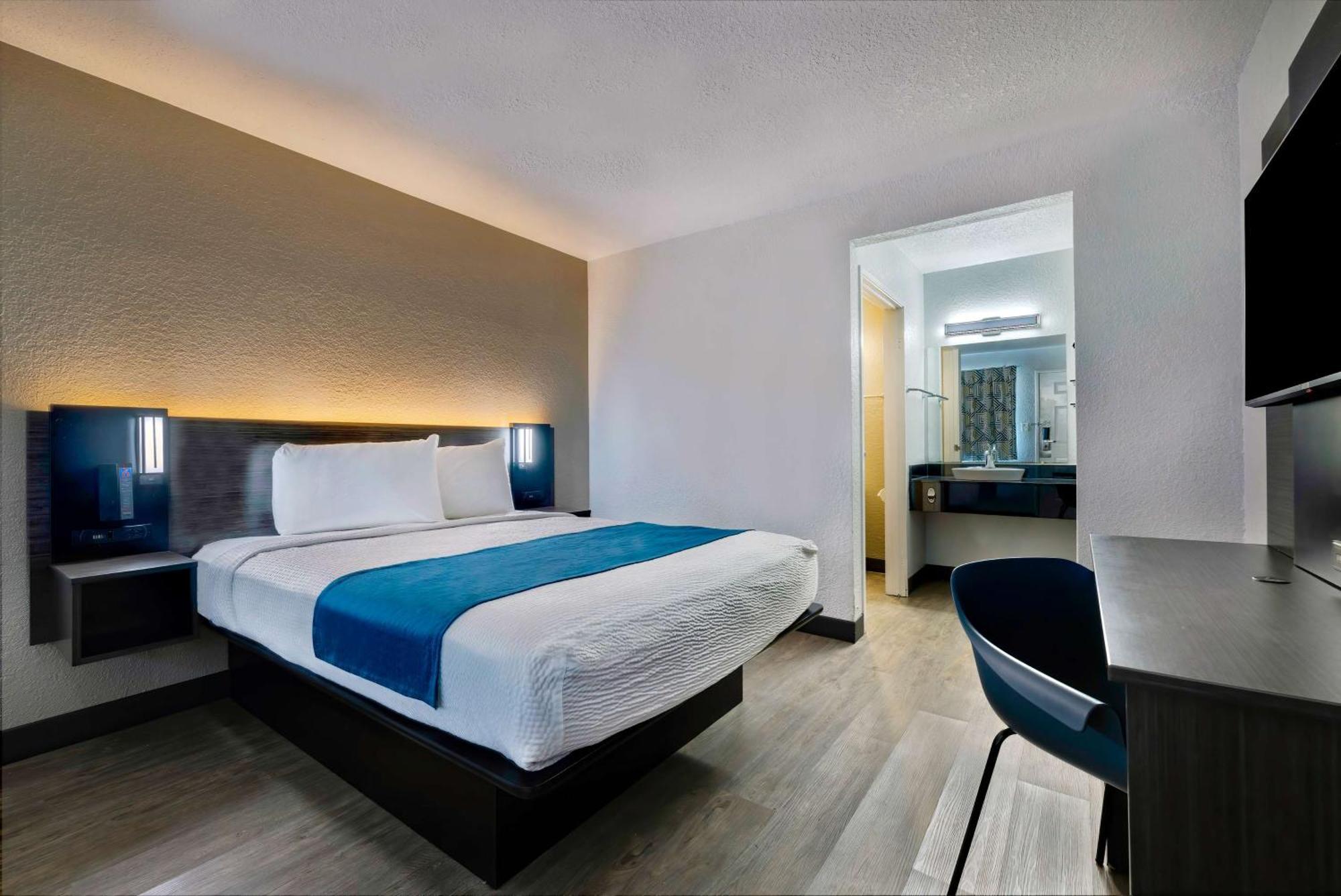 6-anaheim, Ca - Fullerton East